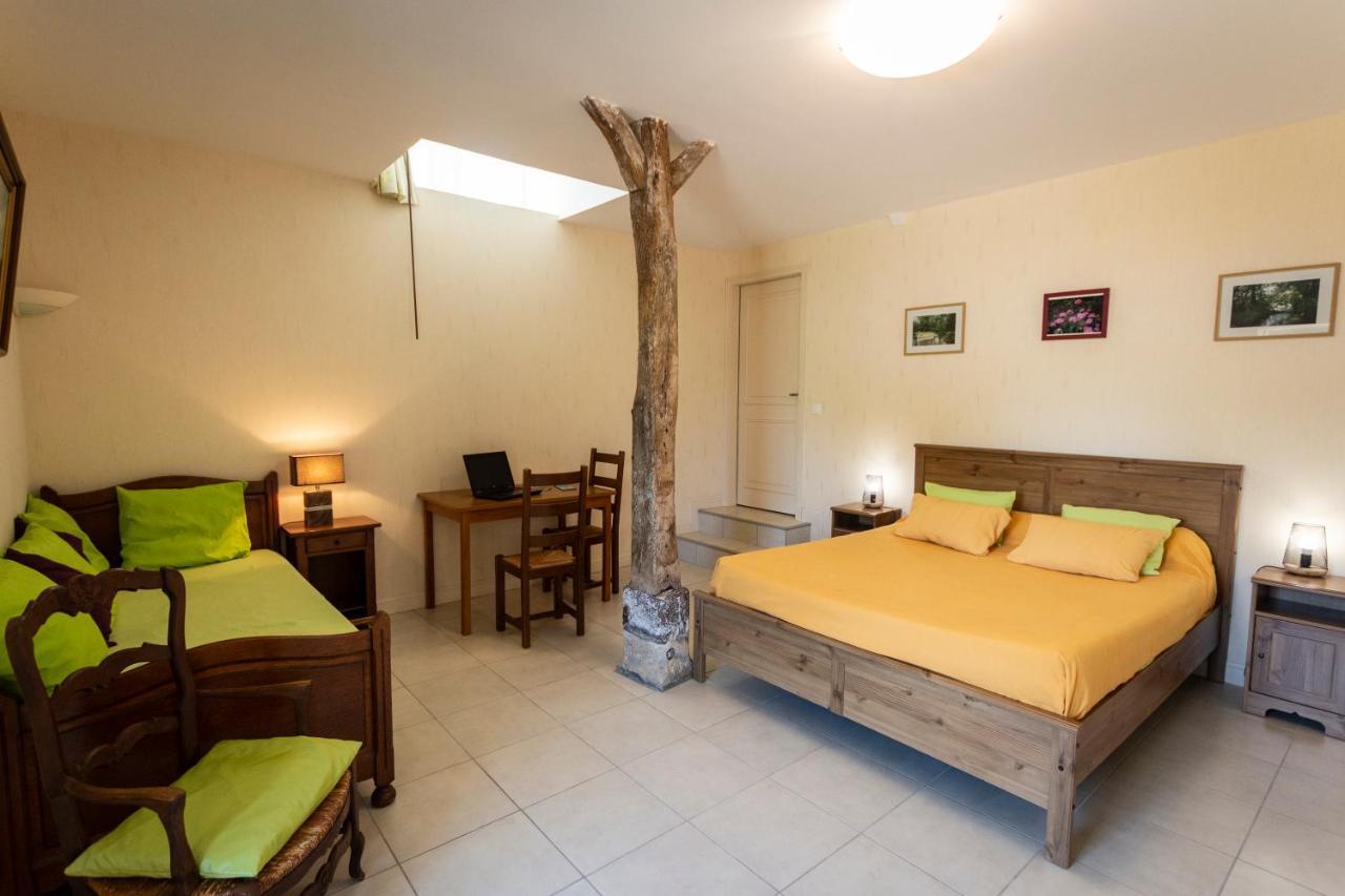 La Haye Gites Et Chambre D'Hotes Avrillé Exteriör bild